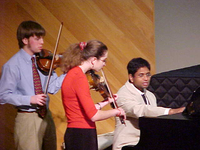 MVC-330S.JPG, 33305 bytes, 1/20/02